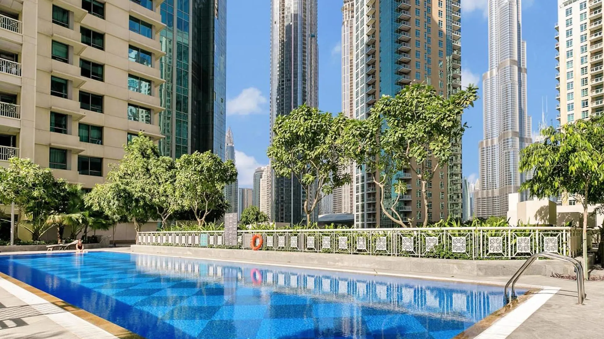 Vserve - 1 Bedroom Spacious Majestic Burj Khalifa View Dubai Appartement