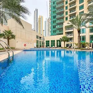 Boutique Living - Burj Views - Renovated Apartment
